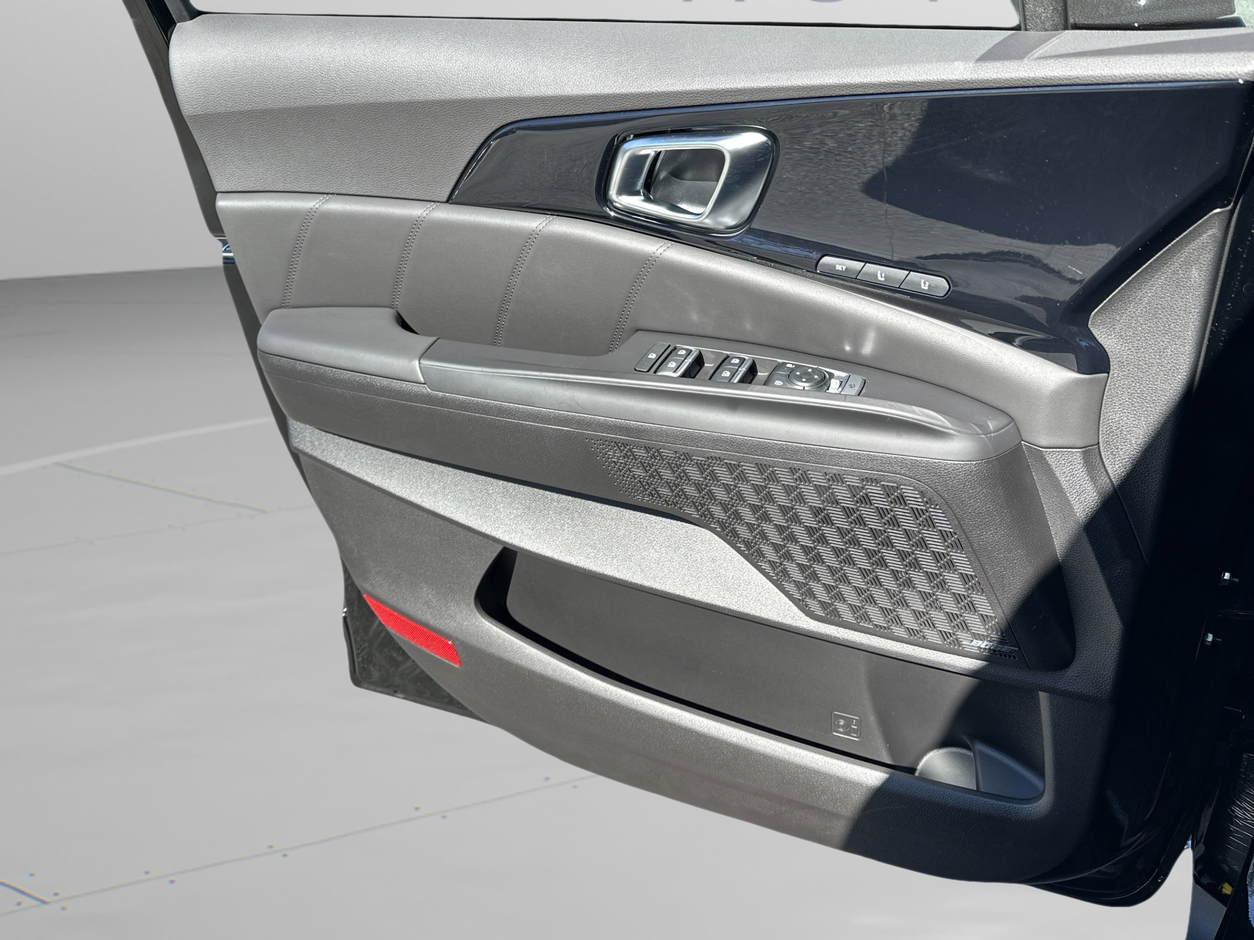 2026 Kia Carnival SX Prestige - Photo 17