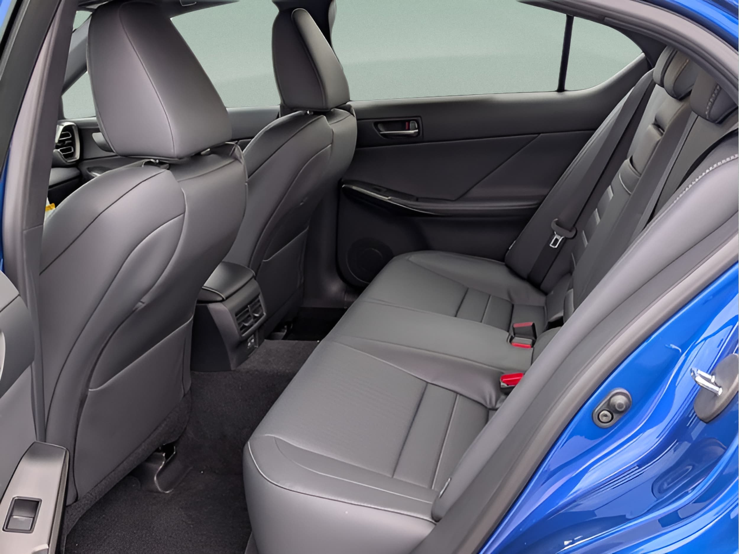 2026 Lexus IS 350 F SPORT - Photo 12