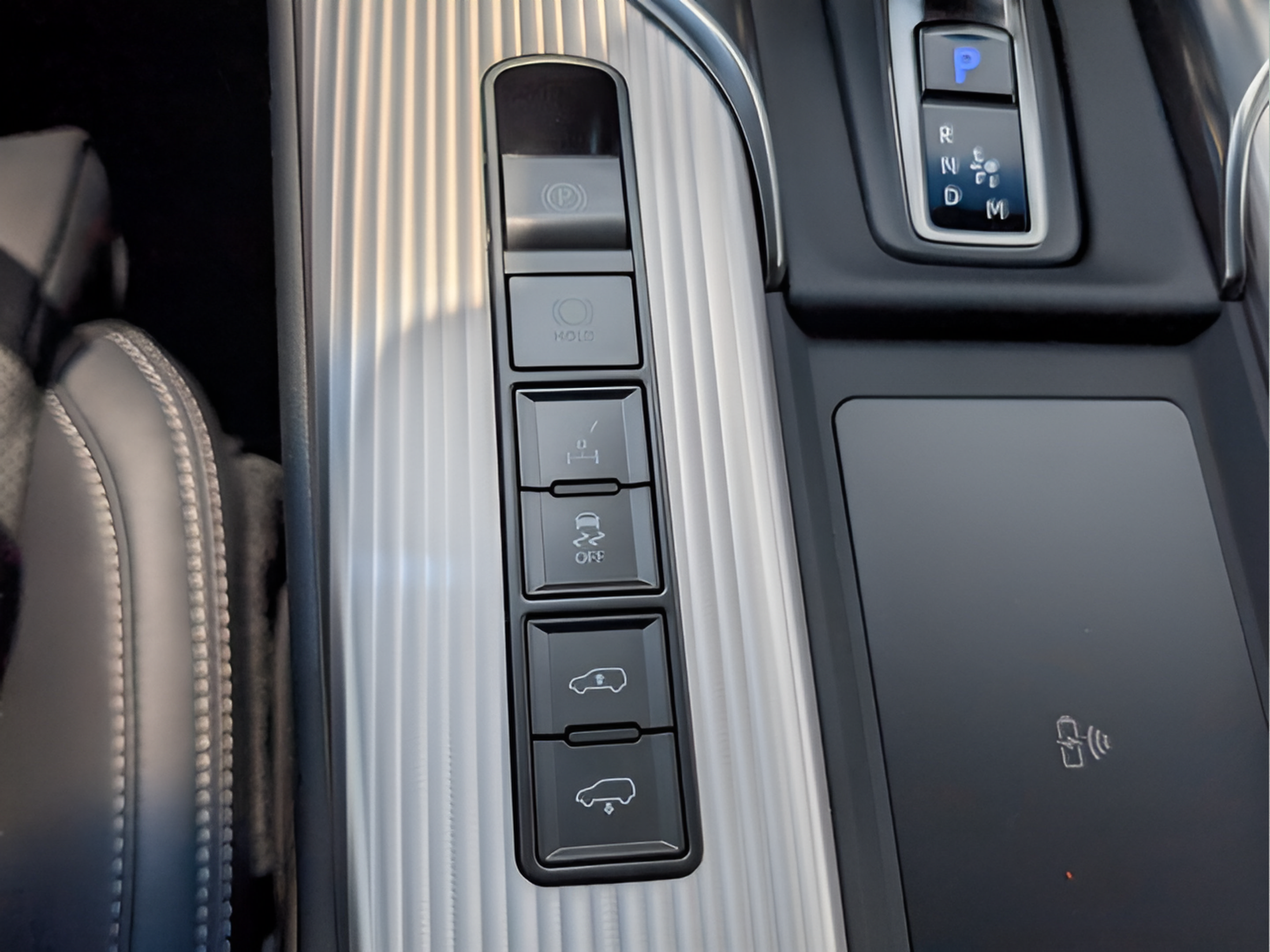 2026 Lexus LX 700h F-Sport - Photo 25