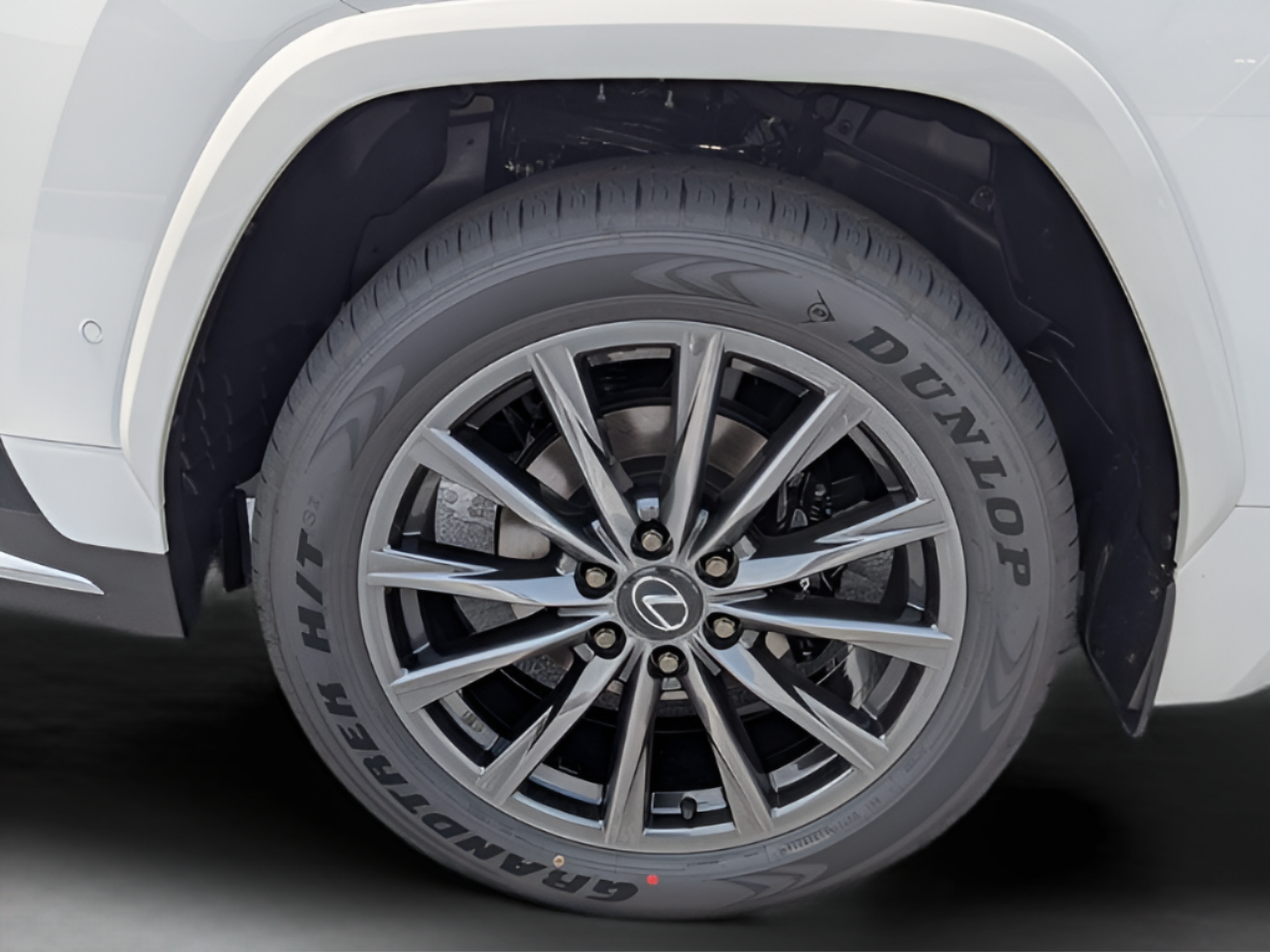 2026 Lexus LX 700h F-Sport - Photo 37