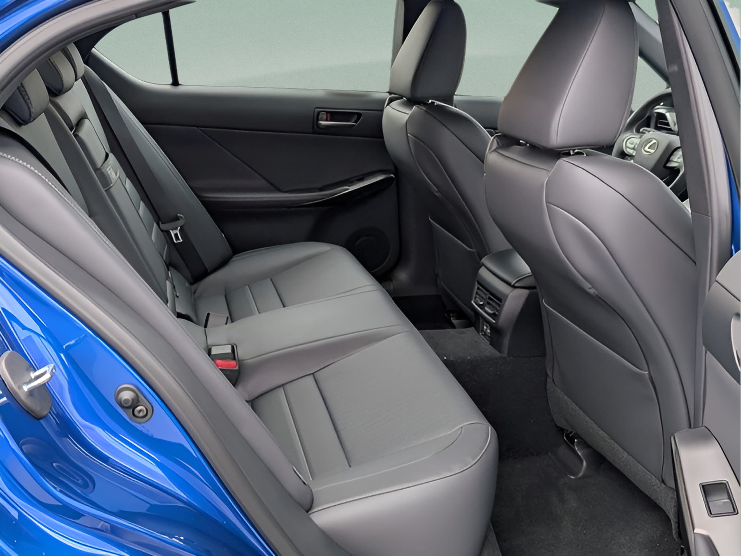 2026 Lexus IS 350 F SPORT - Photo 15