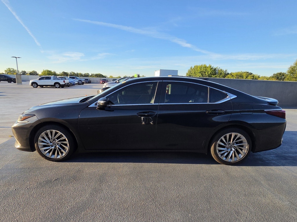 Certified 2023 Lexus ES 300h Ultra Luxury SEDAN