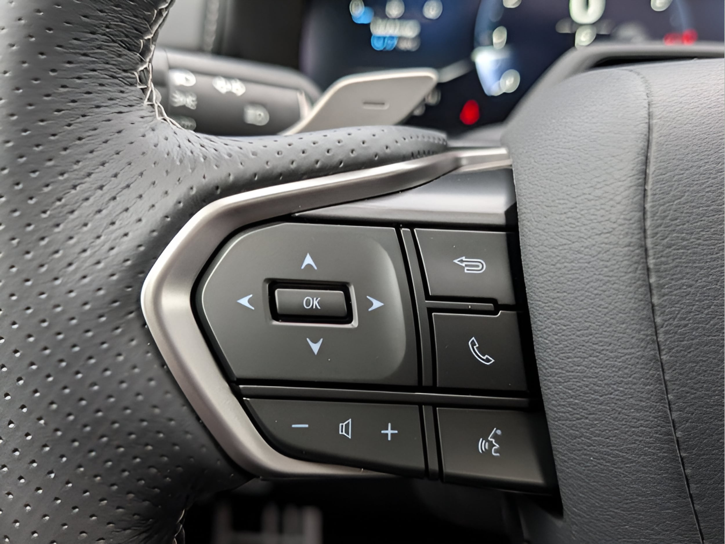 2026 Lexus IS 350 F SPORT - Photo 24