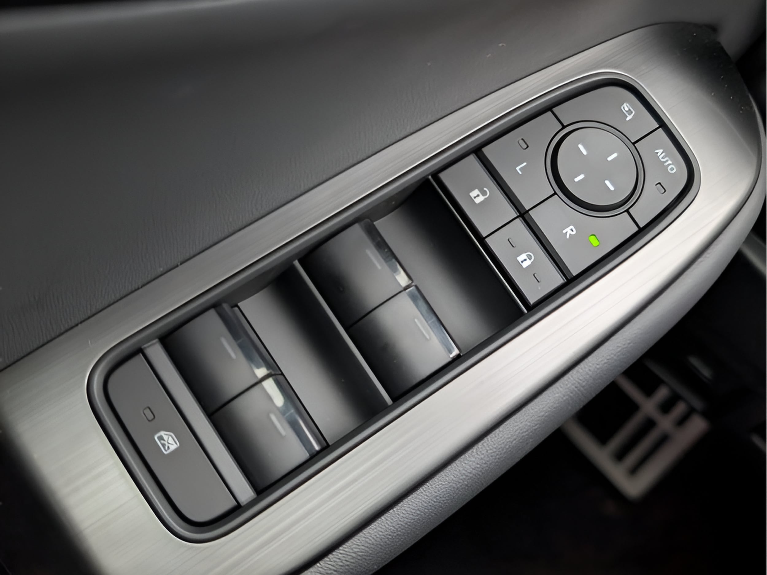 2026 Lexus IS 350 F SPORT - Photo 28