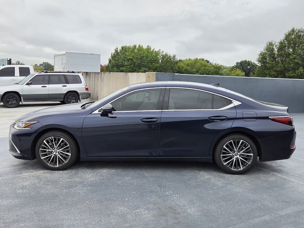 Used 2025 Lexus ES 350 Base