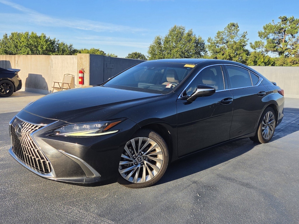 Certified 2023 Lexus ES 300h Ultra Luxury SEDAN
