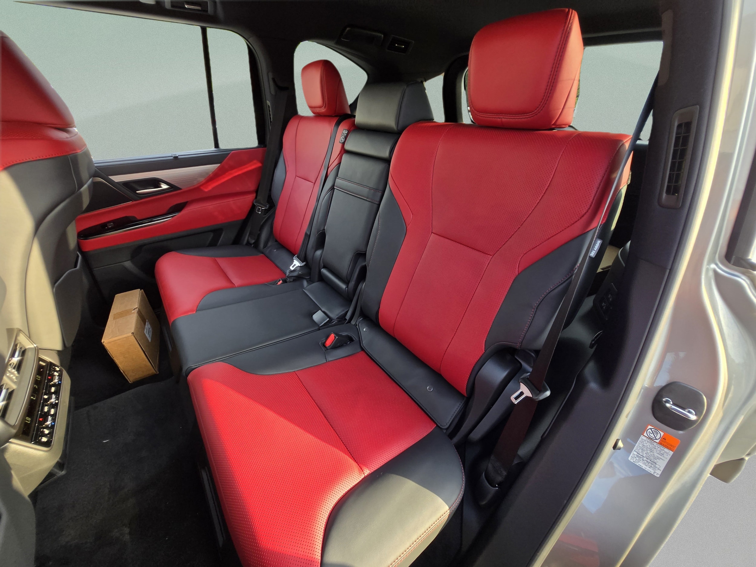 2026 Lexus LX 600 F-Sport - Photo 26