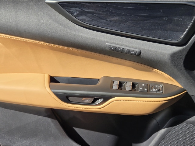 2026 Lexus NX 450h+ Premium - Photo 12