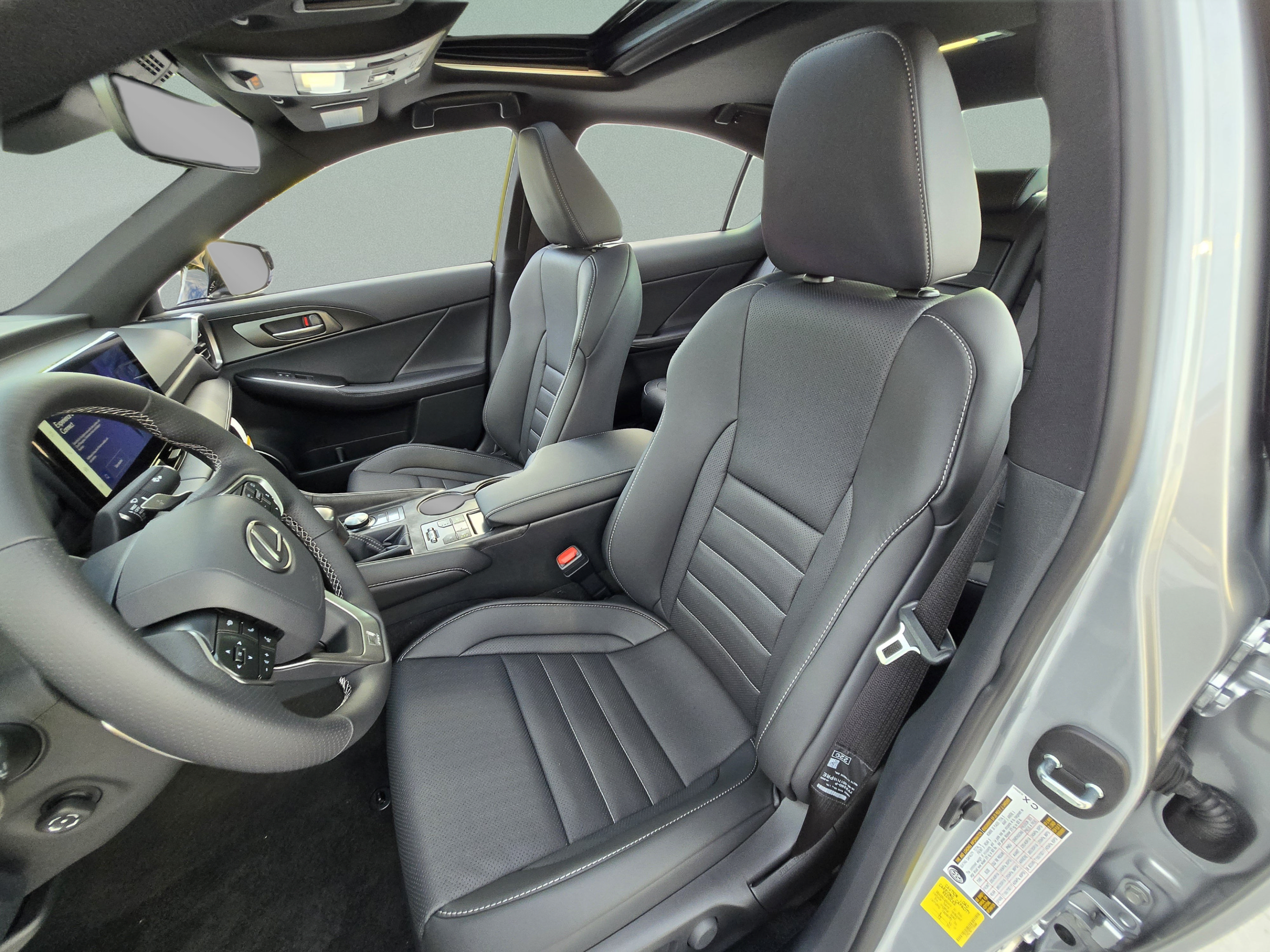2026 Lexus IS 350 F SPORT - Photo 18