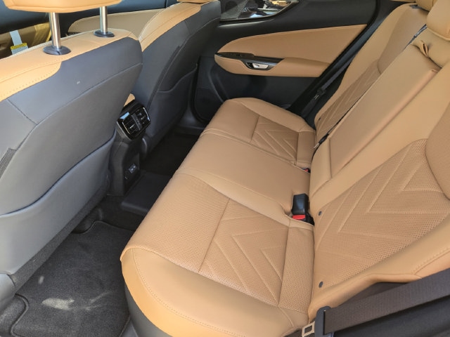 2026 Lexus NX 450h+ Premium - Photo 18