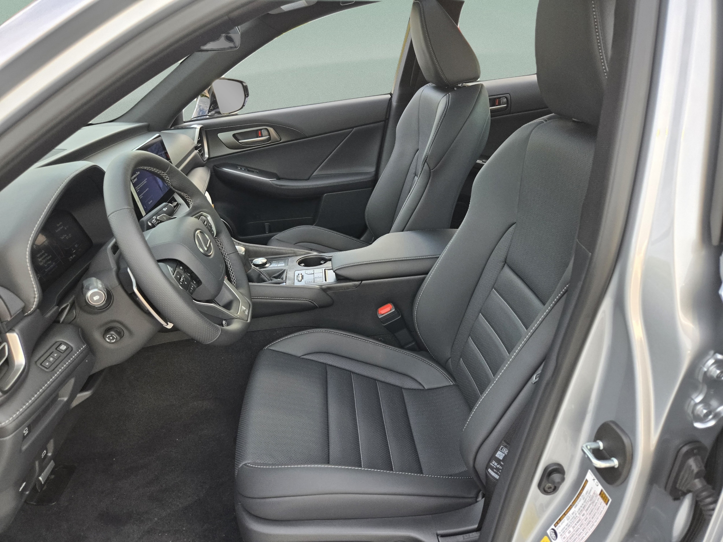2026 Lexus IS 350 F SPORT - Photo 17