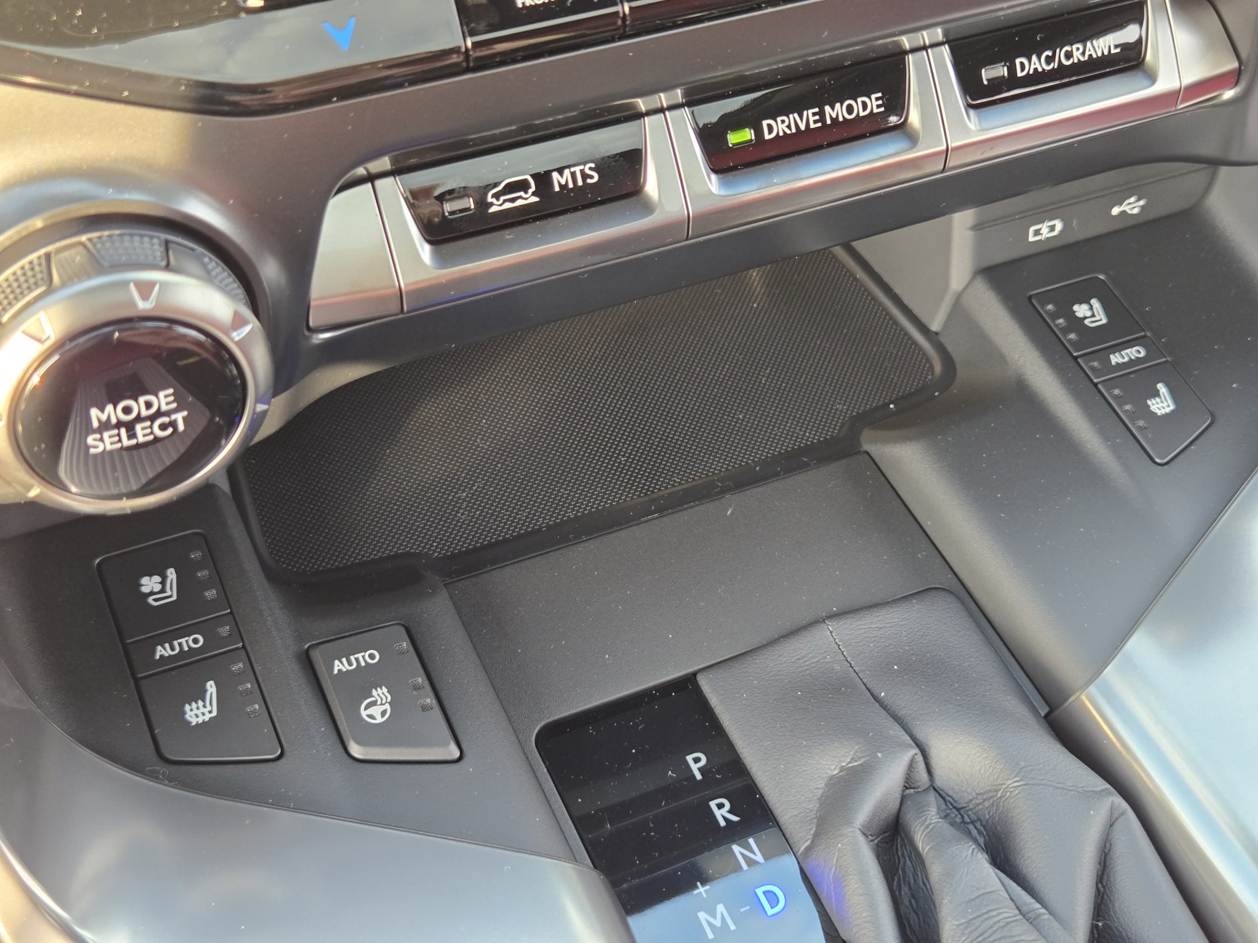 2026 Lexus LX 600 F-Sport - Photo 21