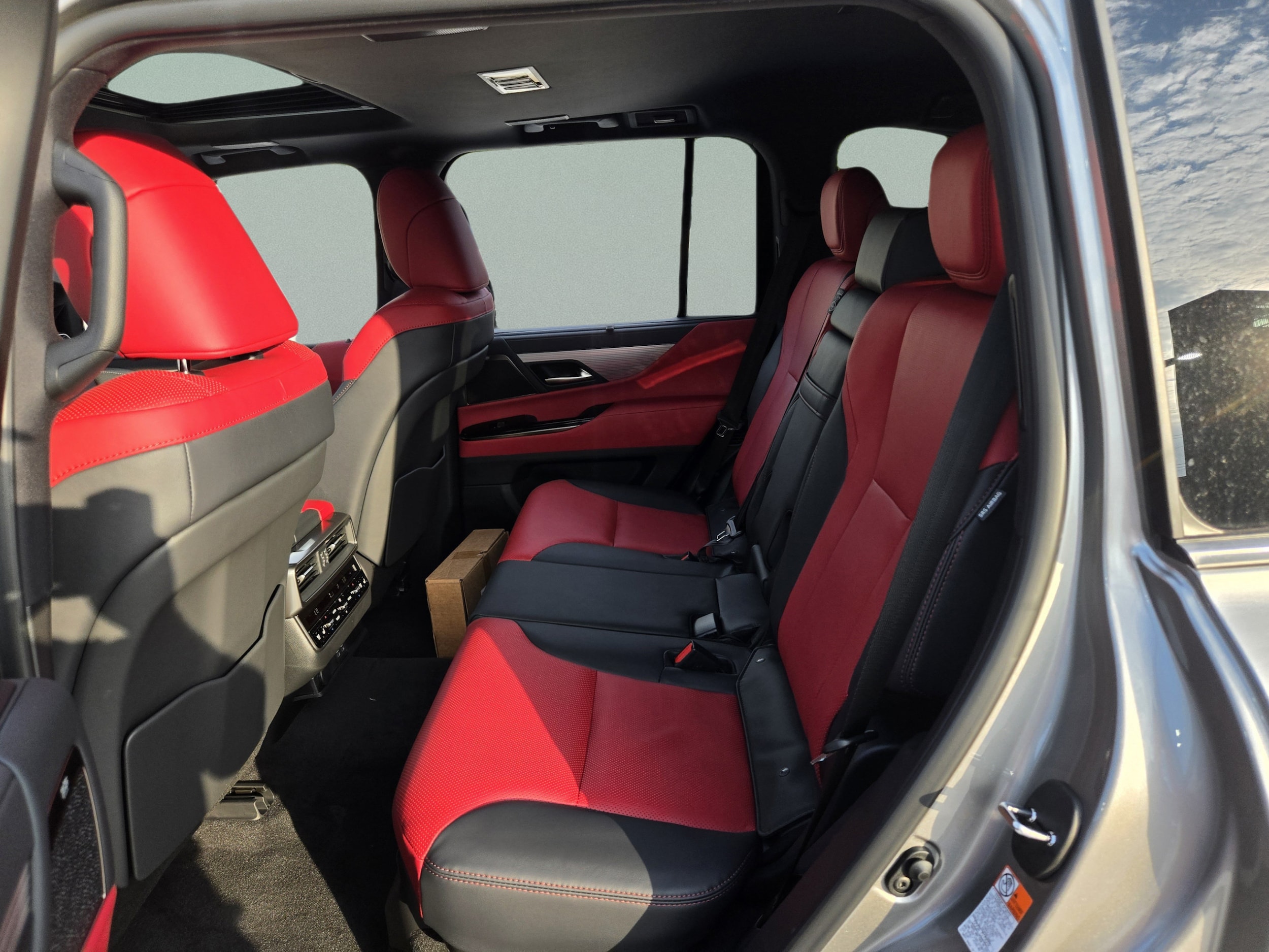 2026 Lexus LX 600 F-Sport - Photo 25