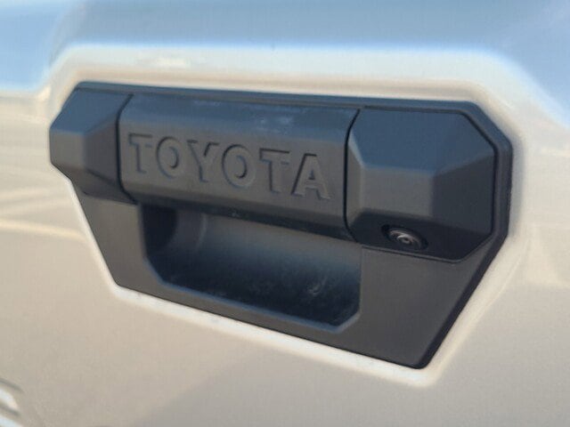 2026 Toyota Tacoma SR5 - Photo 34