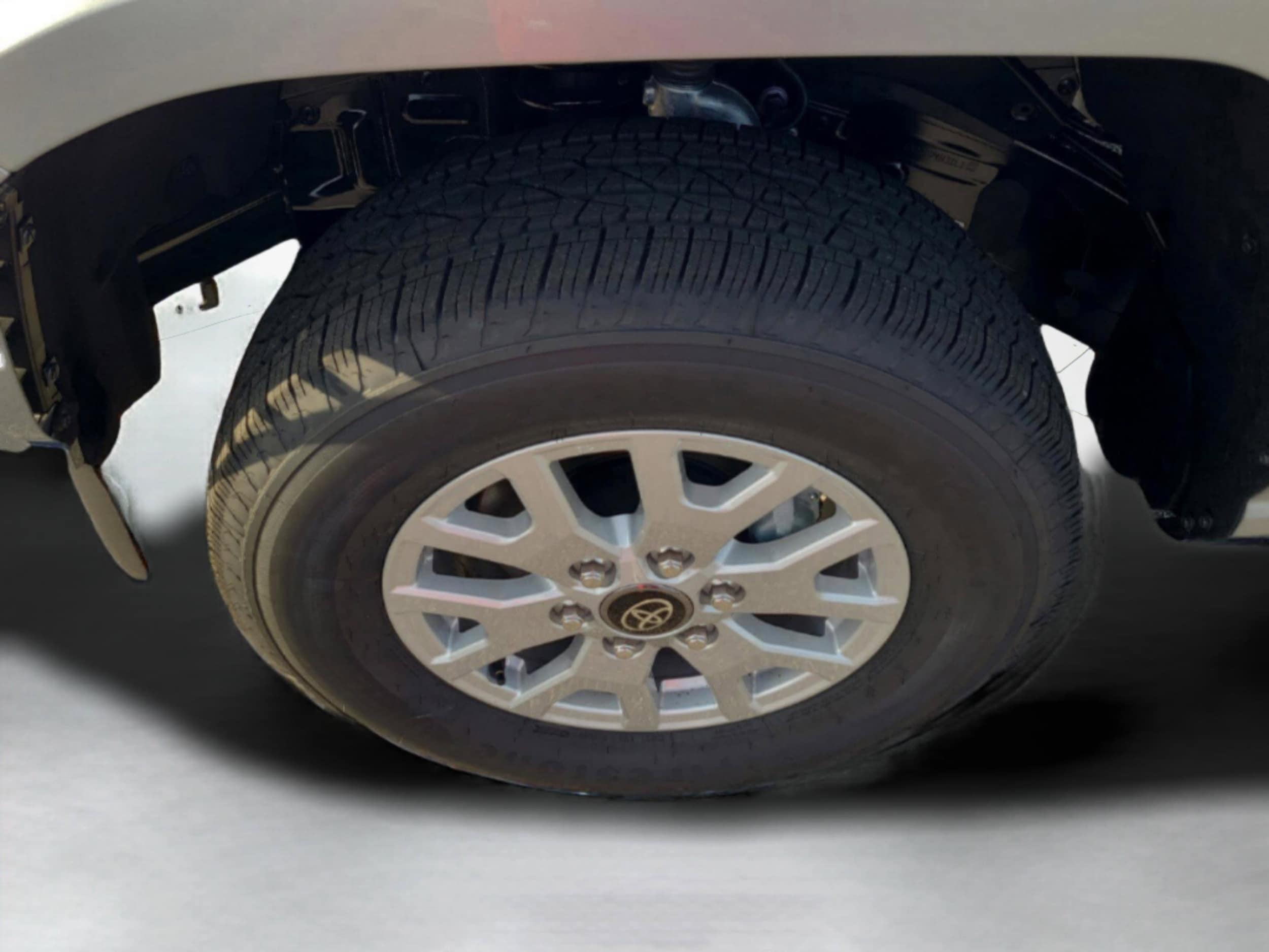 2026 Toyota Tacoma SR5 - Photo 35