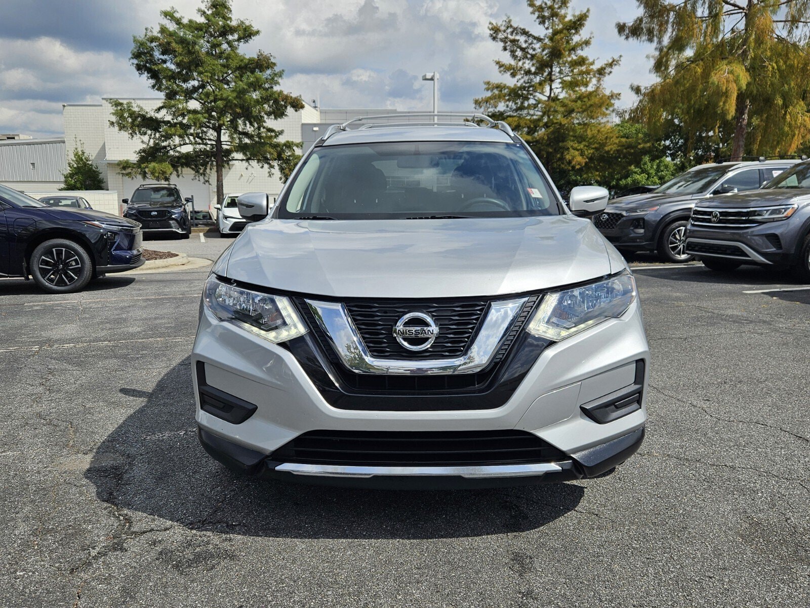 Used 2017 Nissan Rogue S with VIN KNMAT2MT9HP562218 for sale in Roswell, GA