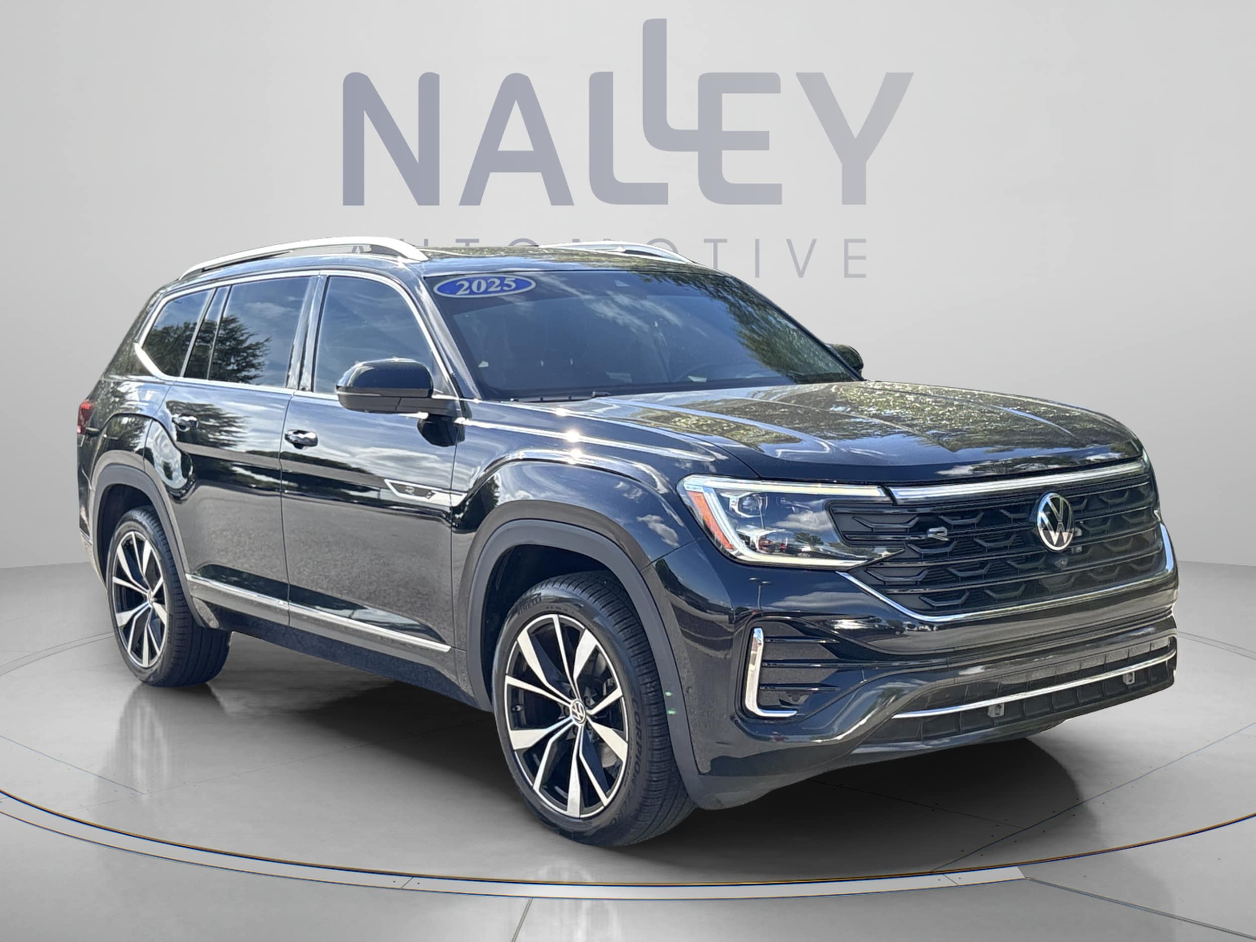 2025 Volkswagen Atlas SEL Premium R-Line - Photo 7