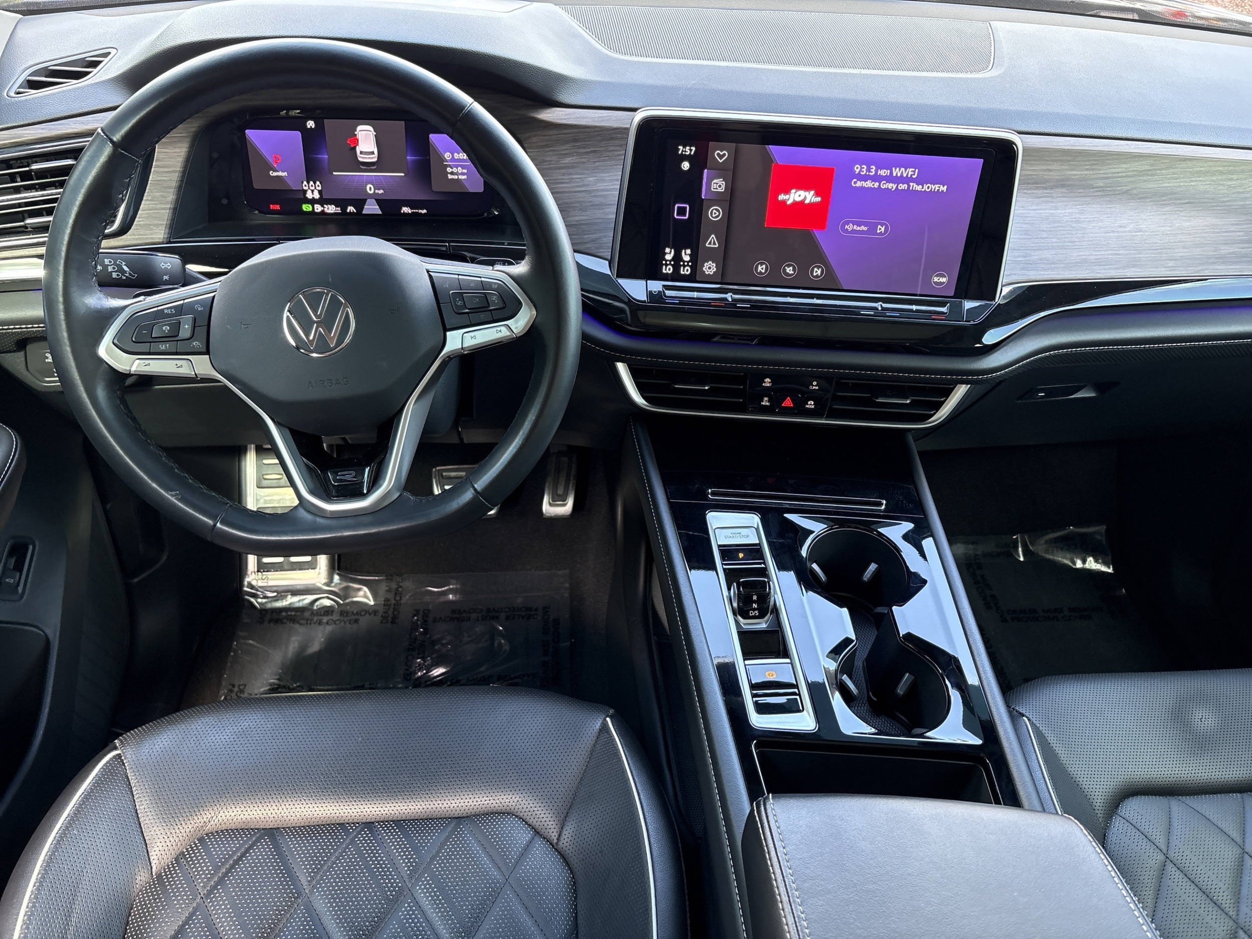 2025 Volkswagen Atlas SEL Premium R-Line - Photo 9