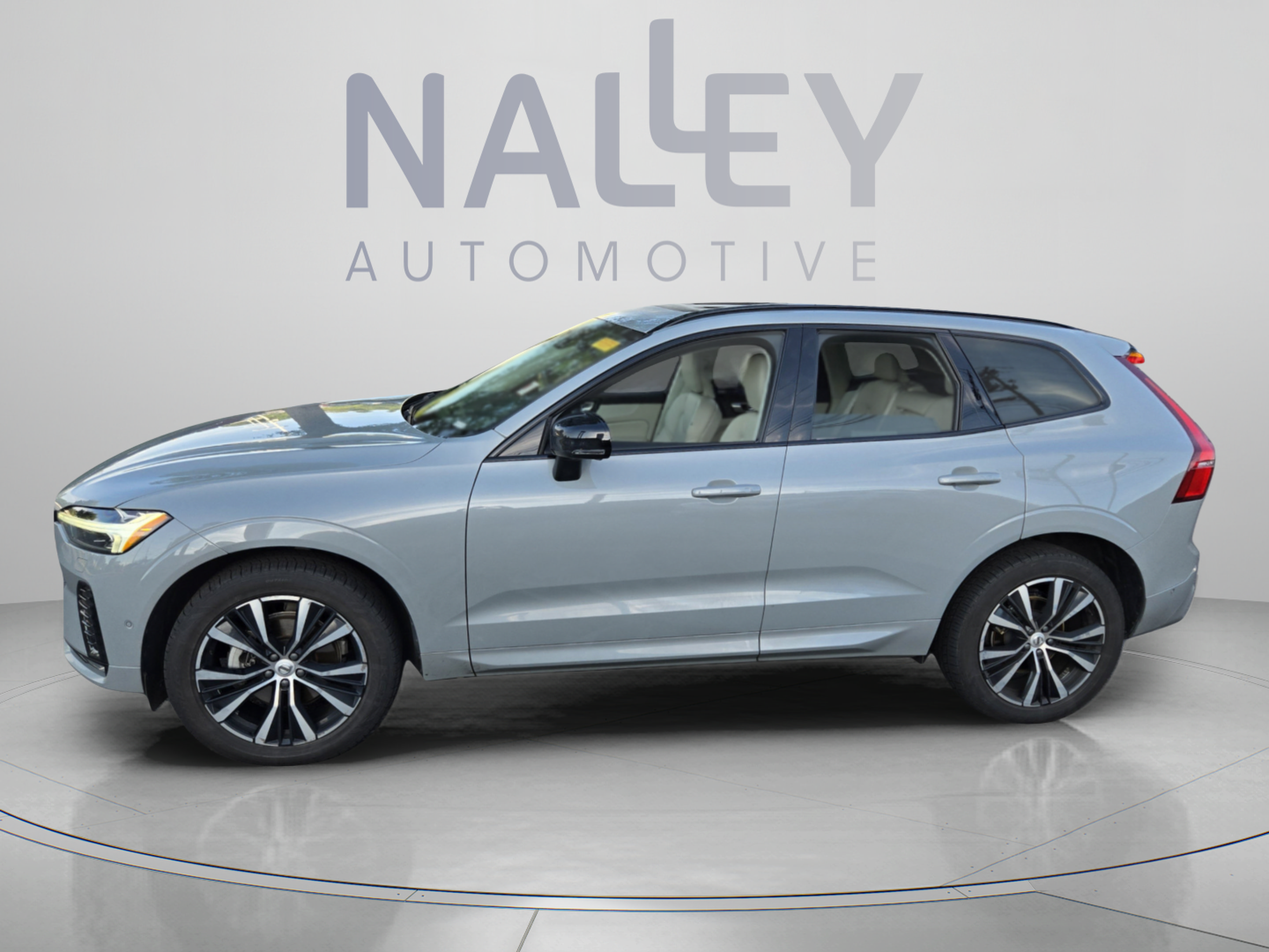 Used 2024 Volvo XC60 Plus Dark Theme SUV