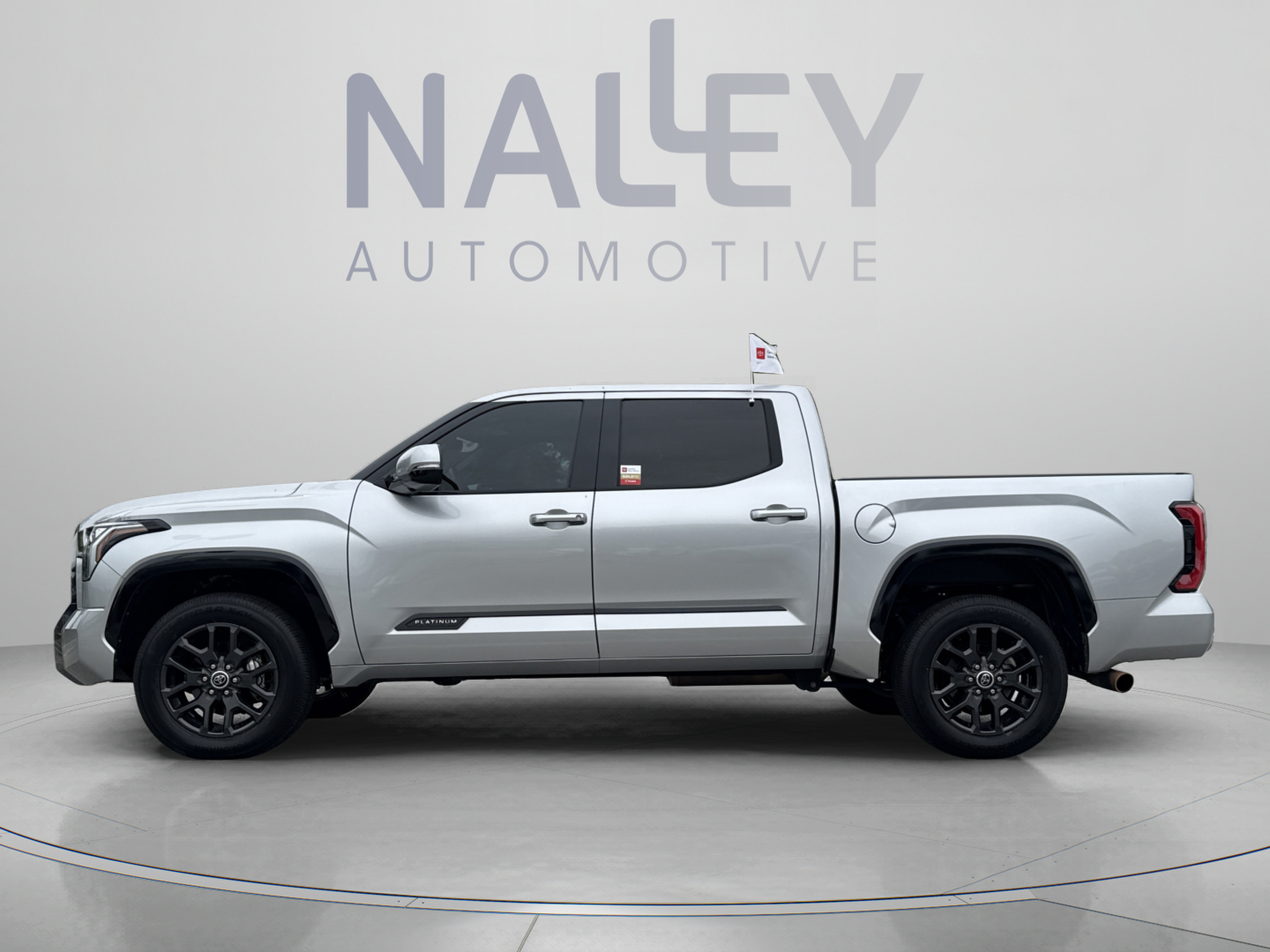 Used 2023 Toyota Tundra 4WD Platinum Platinum CrewMax 5.5 Bed