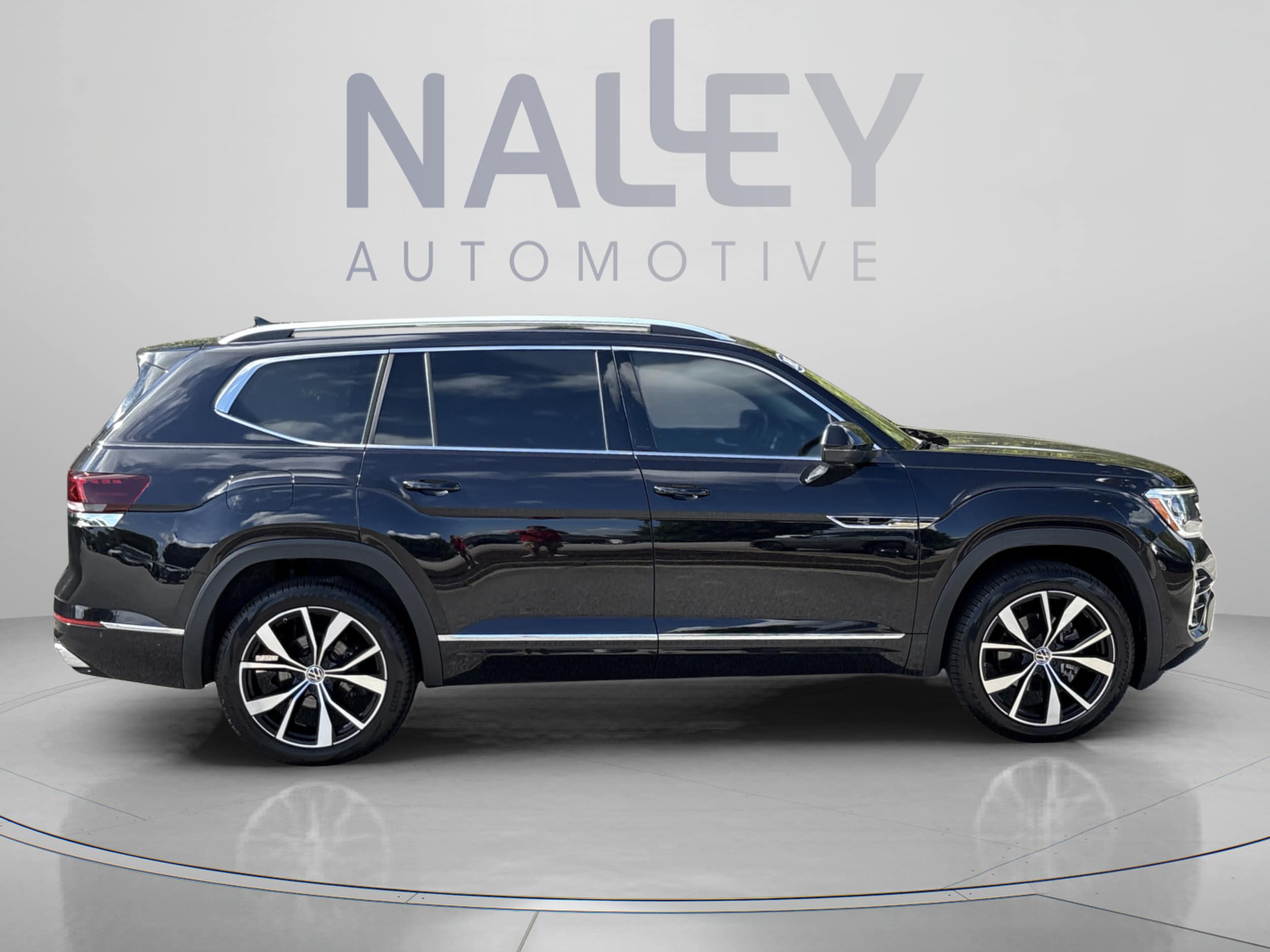 2025 Volkswagen Atlas SEL Premium R-Line - Photo 6