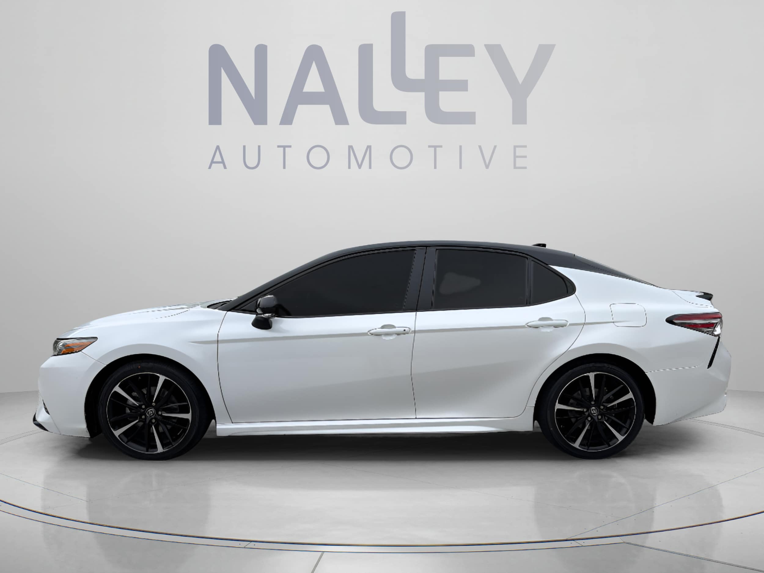Used 2019 Toyota Camry XSE with VIN 4T1B61HK7KU294233 for sale in Stonecrest, GA
