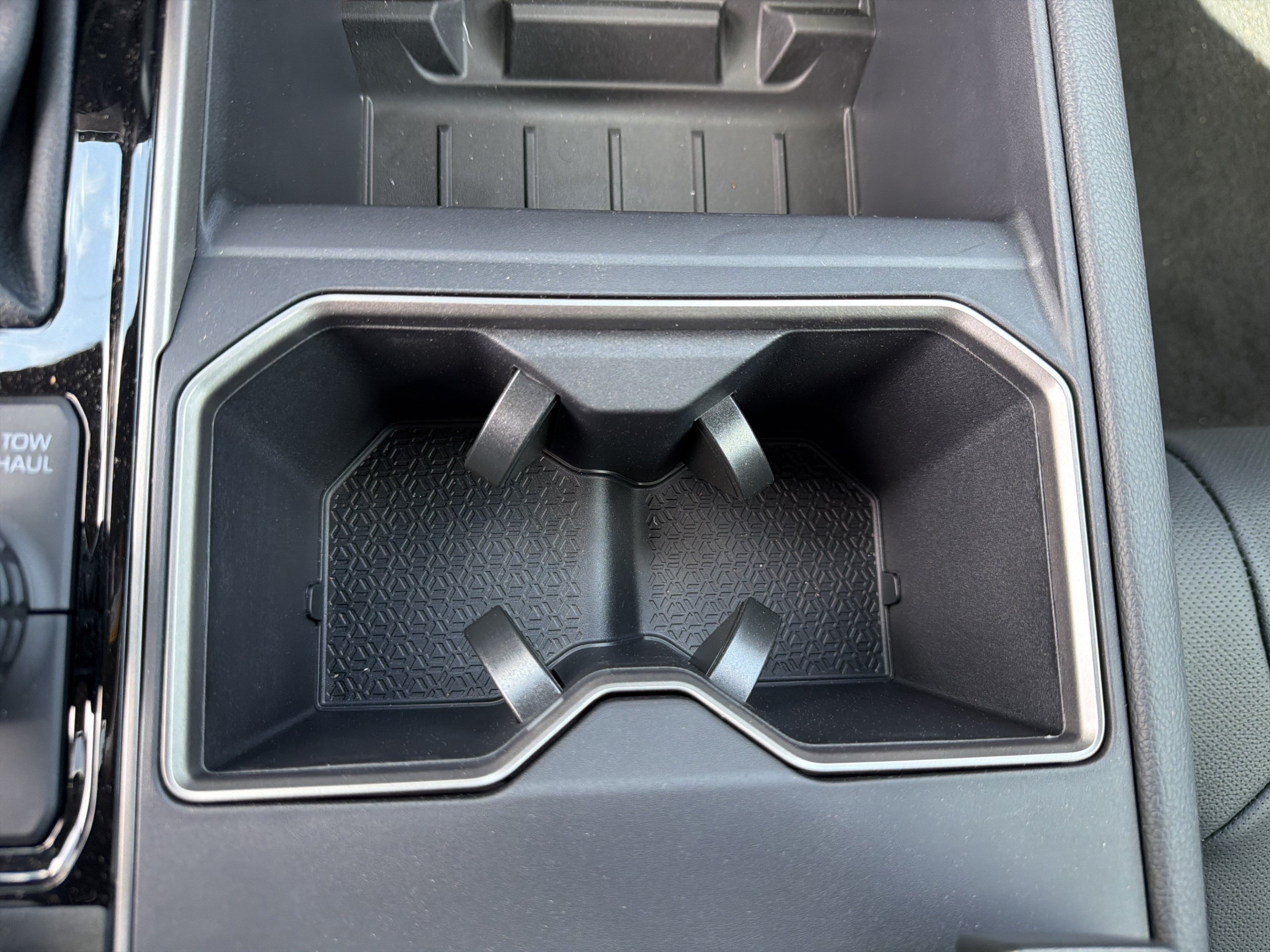 2026 Toyota Tundra Limited - Photo 15