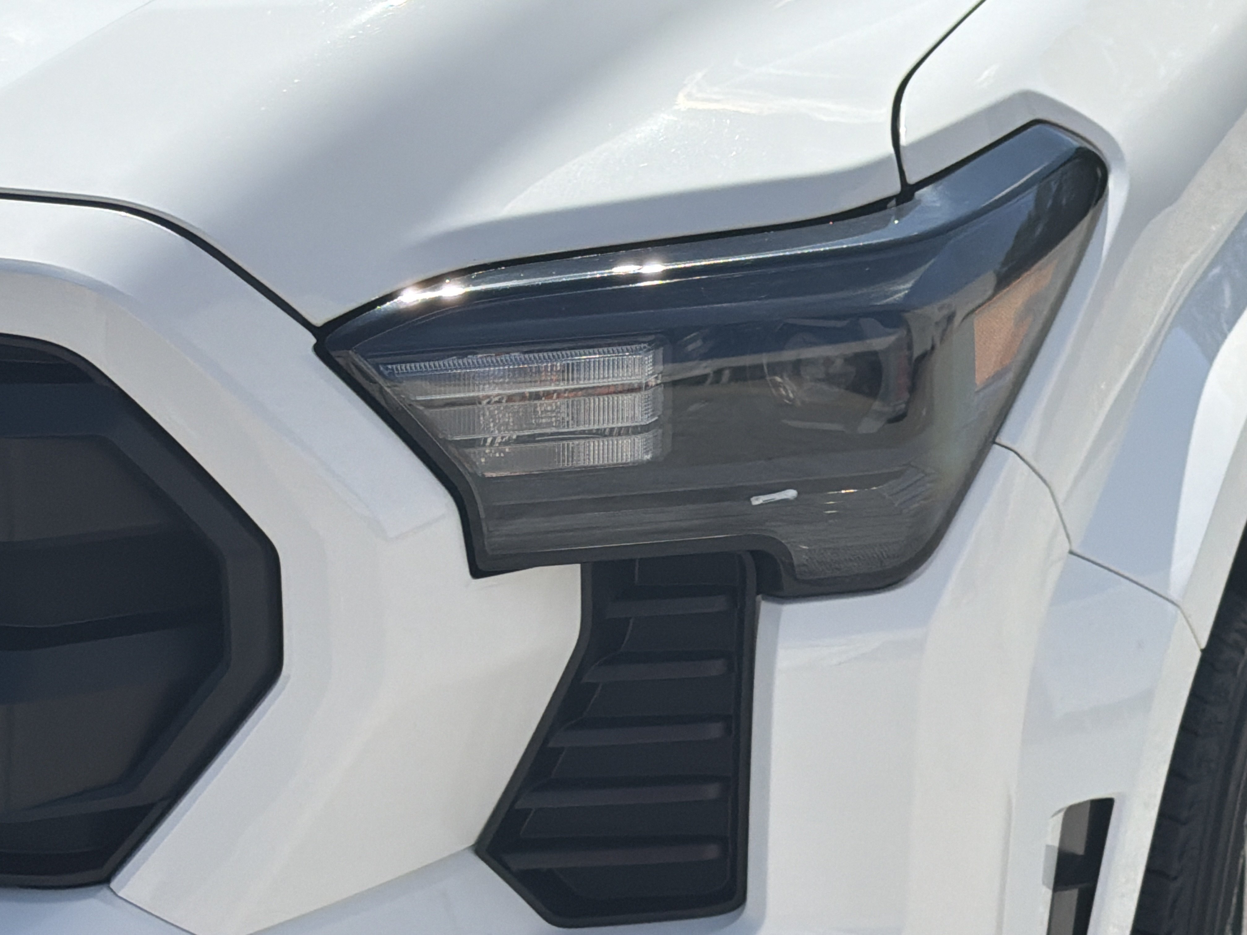 2024 Toyota Tacoma SR5 - Photo 35