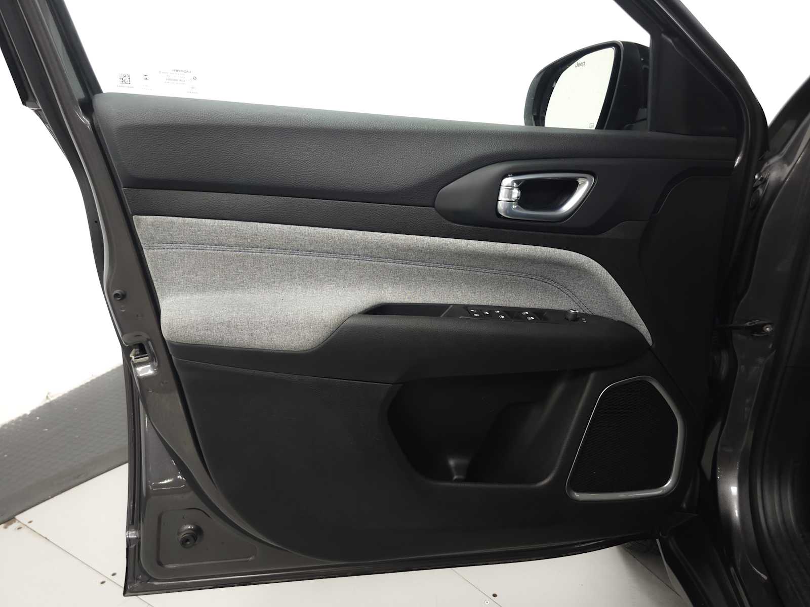 Used 2024 Jeep Compass Latitude 4x4