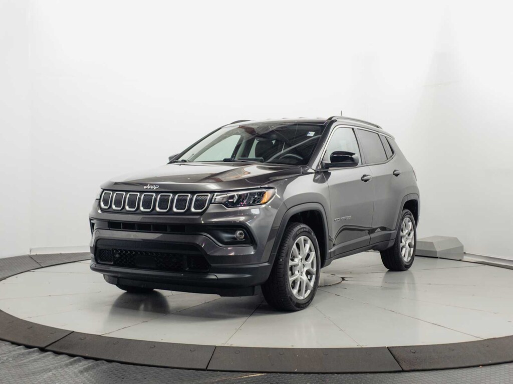 Used 2022 Jeep Compass Latitude Lux 4x4
