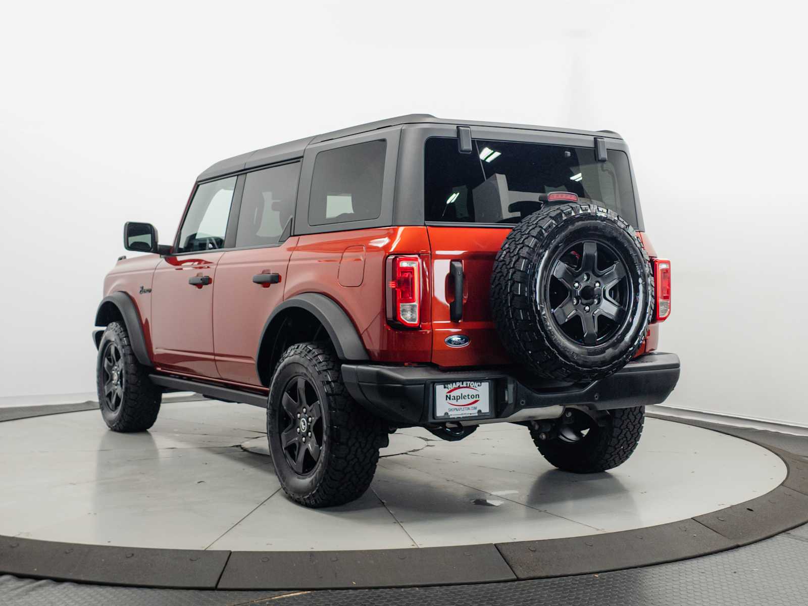 2023 Ford Bronco 4-Door Black Diamond - Photo 18
