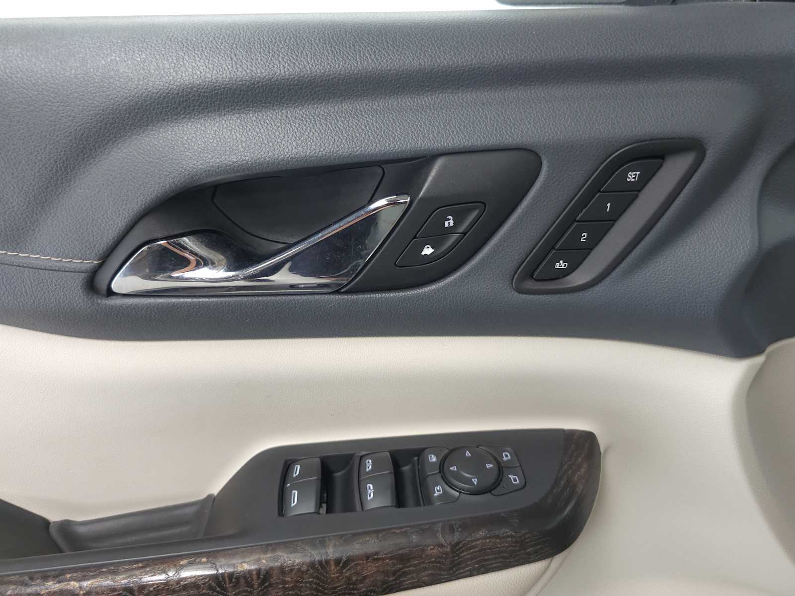 2022 GMC Acadia Denali - Photo 4