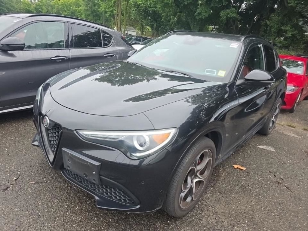 Used 2023 Alfa Romeo Stelvio Veloce SUV