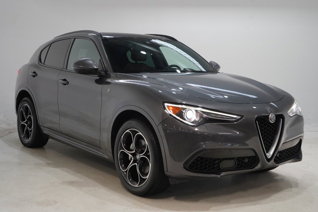 Used 2023 Alfa Romeo Stelvio Ti SUV
