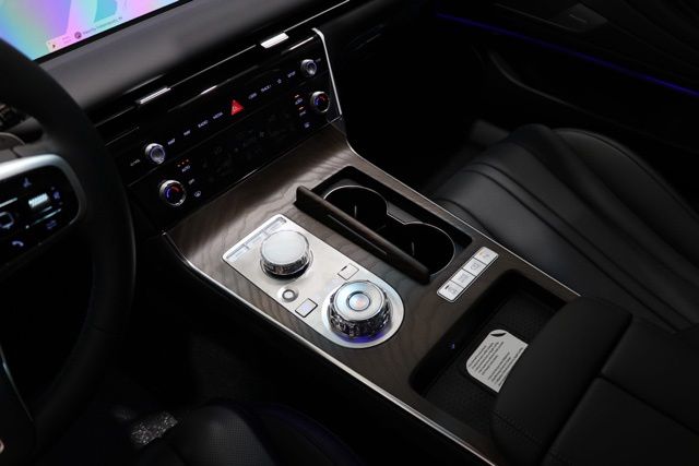 2026 GENESIS G80 Advanced - Photo 27