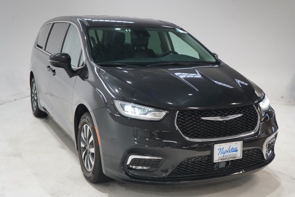 2023 Chrysler Pacifica Hybrid