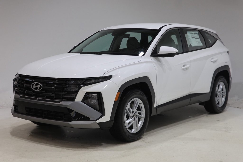 New 2026 Hyundai Tucson SE FWD SUV
