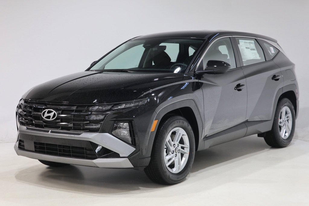New 2026 Hyundai Tucson SE FWD SUV