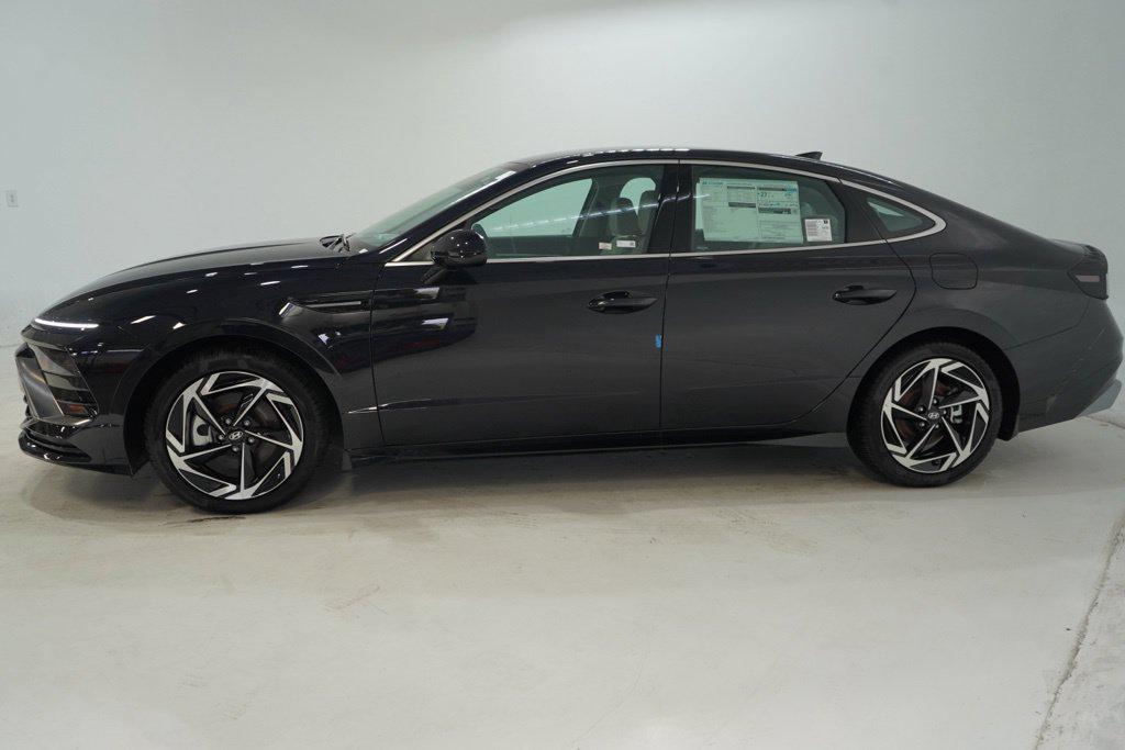 New 2026 Hyundai Sonata SEL Sport Sedan