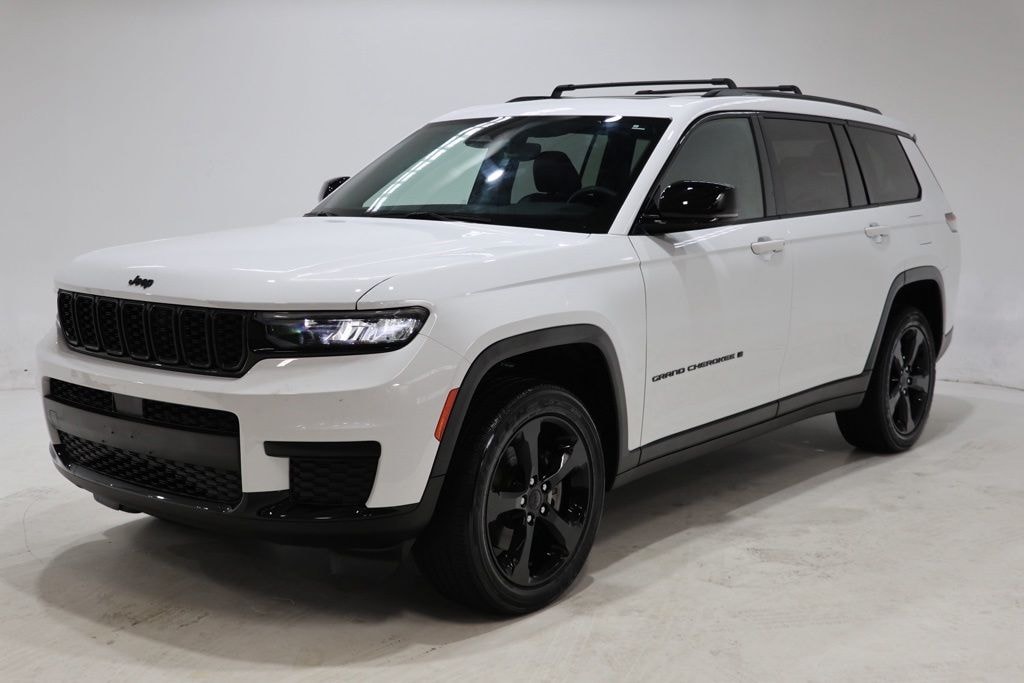 Used 2023 Jeep Grand Cherokee L Altitude SUV