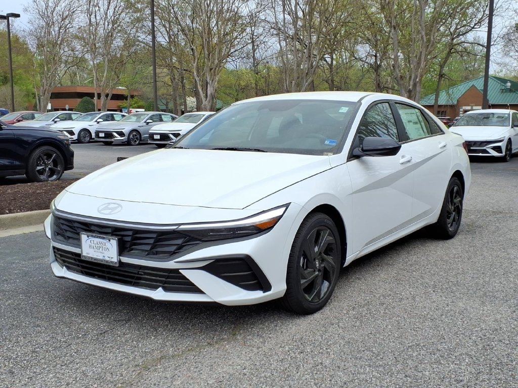  Hyundai Elantra