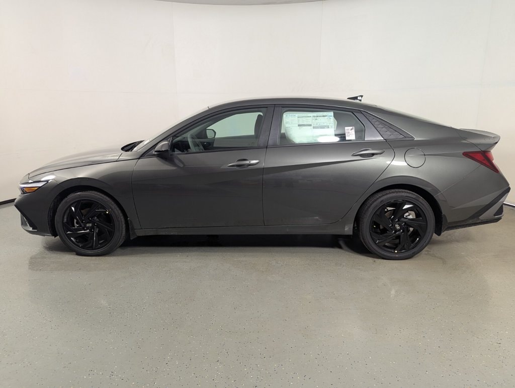 New 2026 Hyundai Elantra SEL Sport Sedan