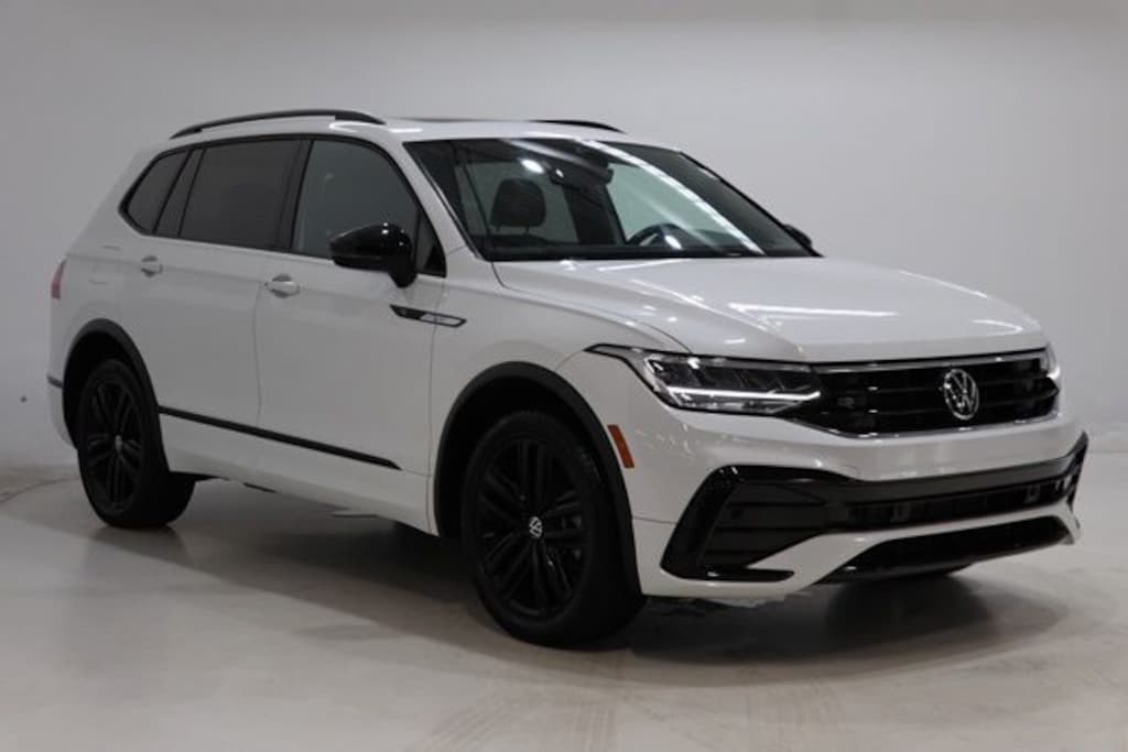 Used 2022 Volkswagen Tiguan 2.0T SE R-Line Black SUV