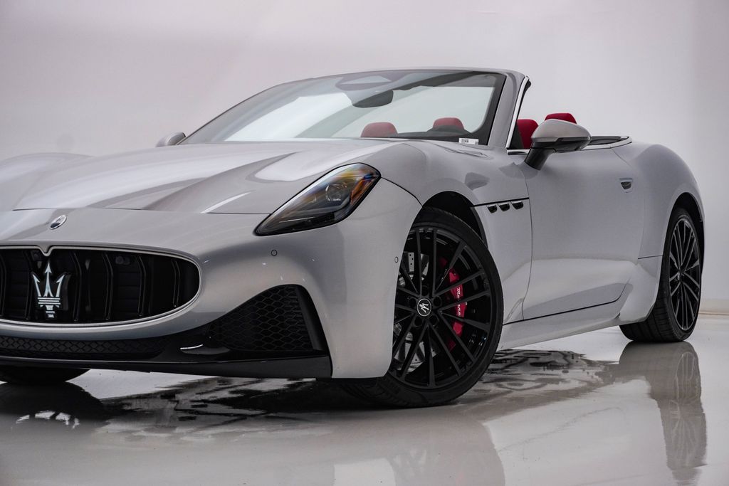 New 2026 Maserati Grancabrio Base Convertible