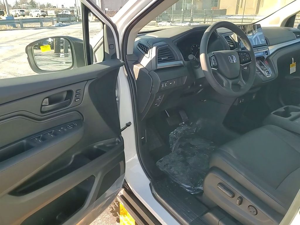 2026 Honda Odyssey EX-L - Photo 15