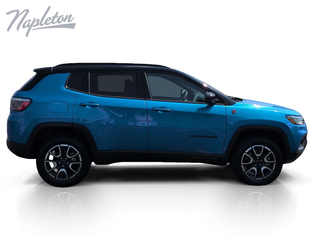 2025 Jeep Compass Trailhawk - Photo 7