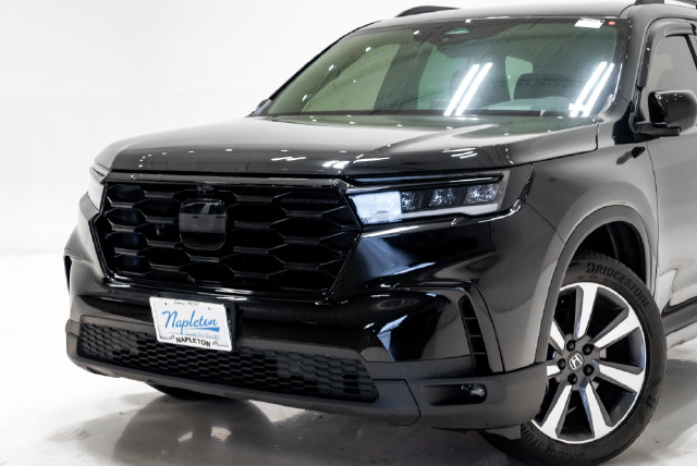 Used 2025 Honda Pilot Black Edition SUV
