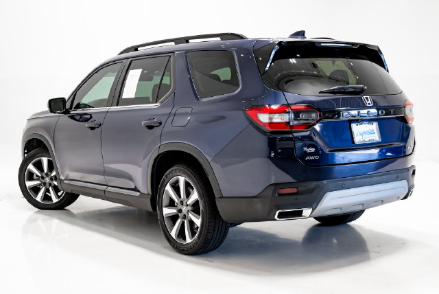 Used 2024 Honda Pilot Elite SUV