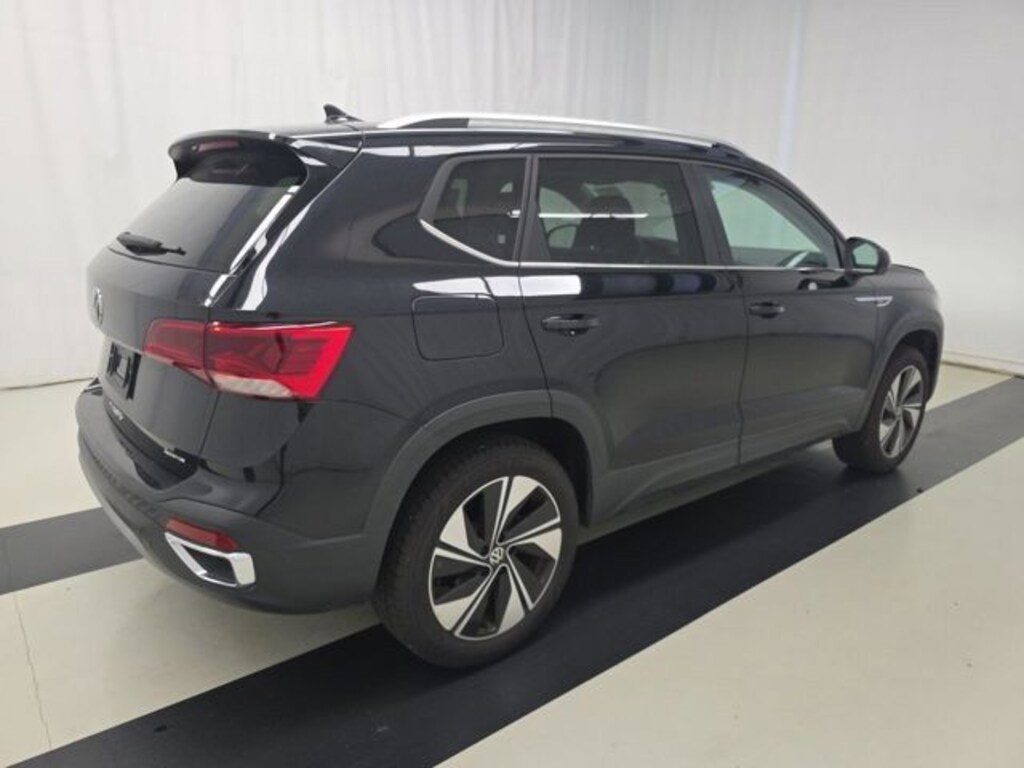 Used 2024 Volkswagen Taos 1.5T SE SUV