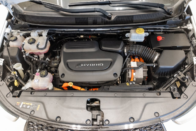 Used 2022 Chrysler Pacifica Hybrid Limited Minivan/Van